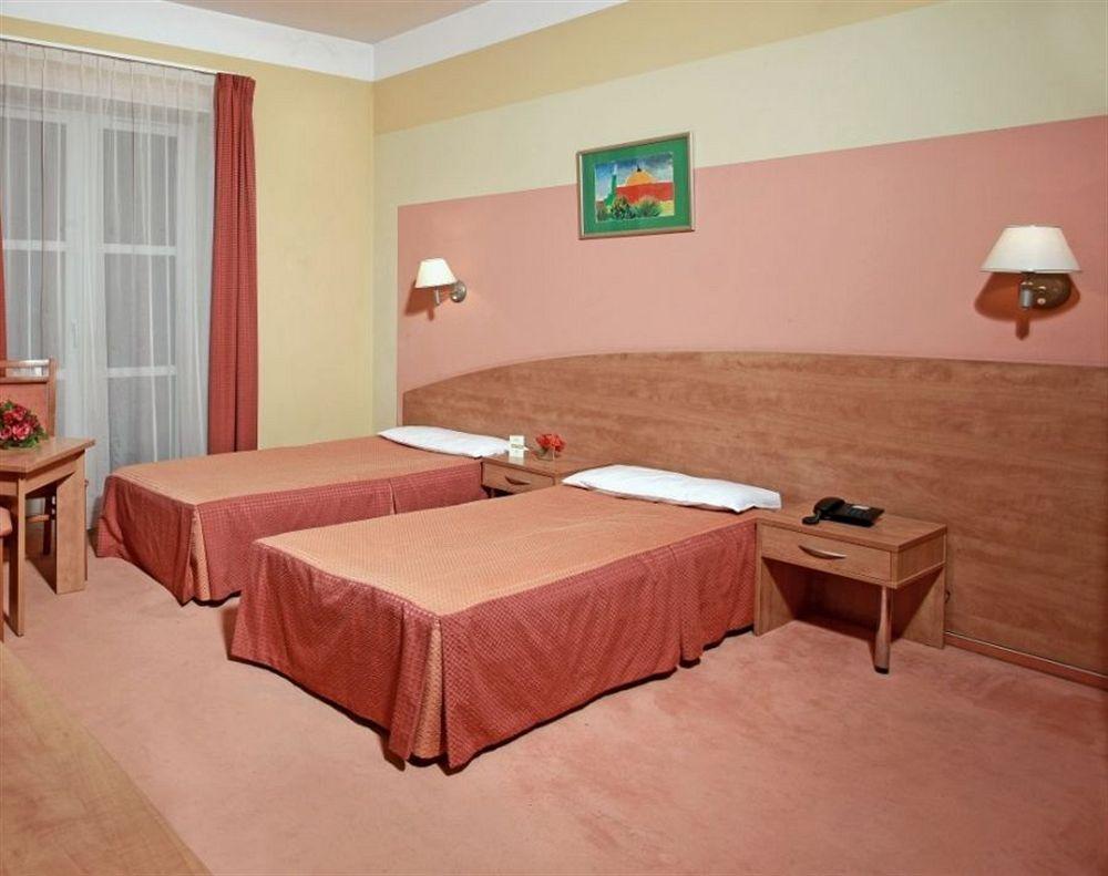 Comfortbiznes Pruszków Eksteriør bilde